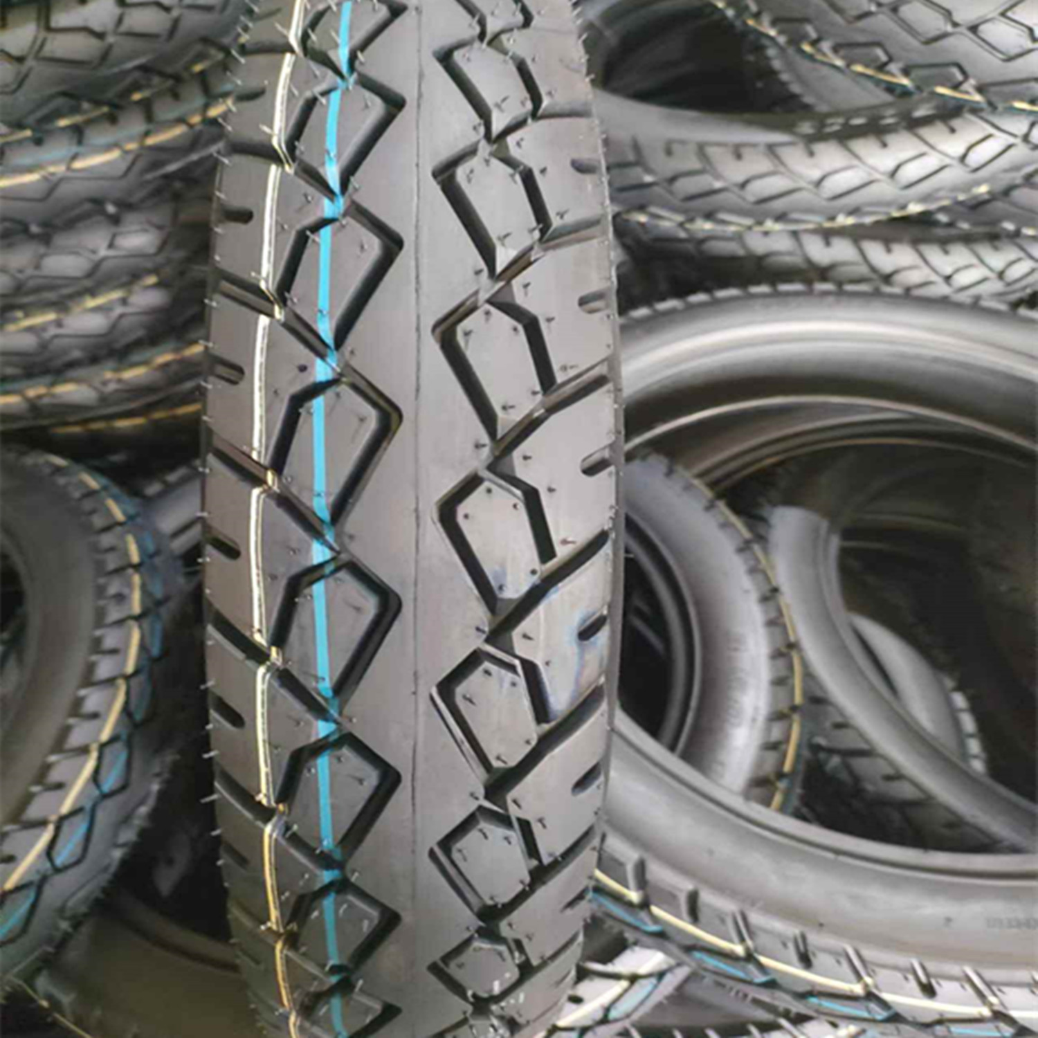 110/90-16 3.50-16 摩托车胎真空胎