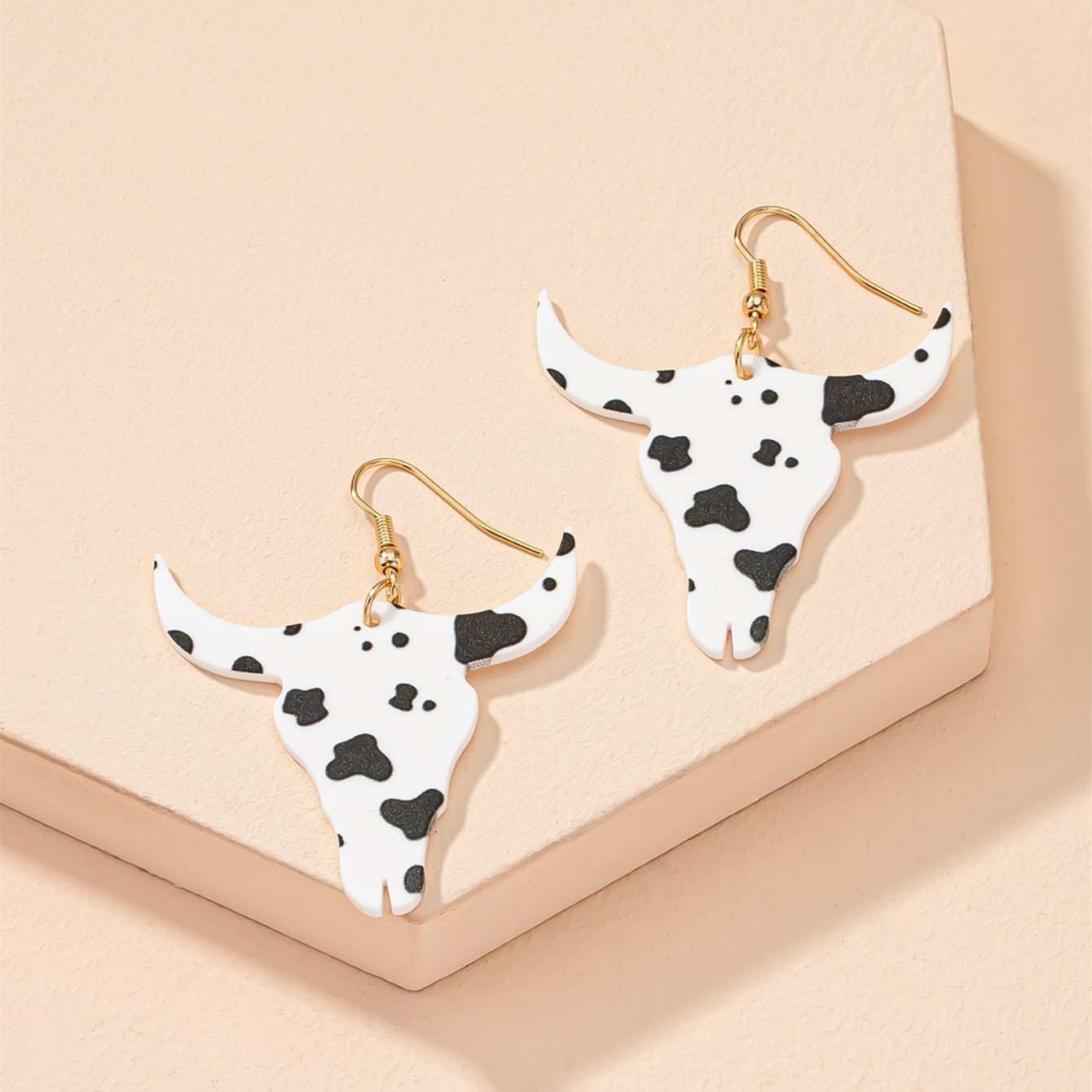 1 Pair Fashion Cows Arylic Women's Drop Earrings display picture 3