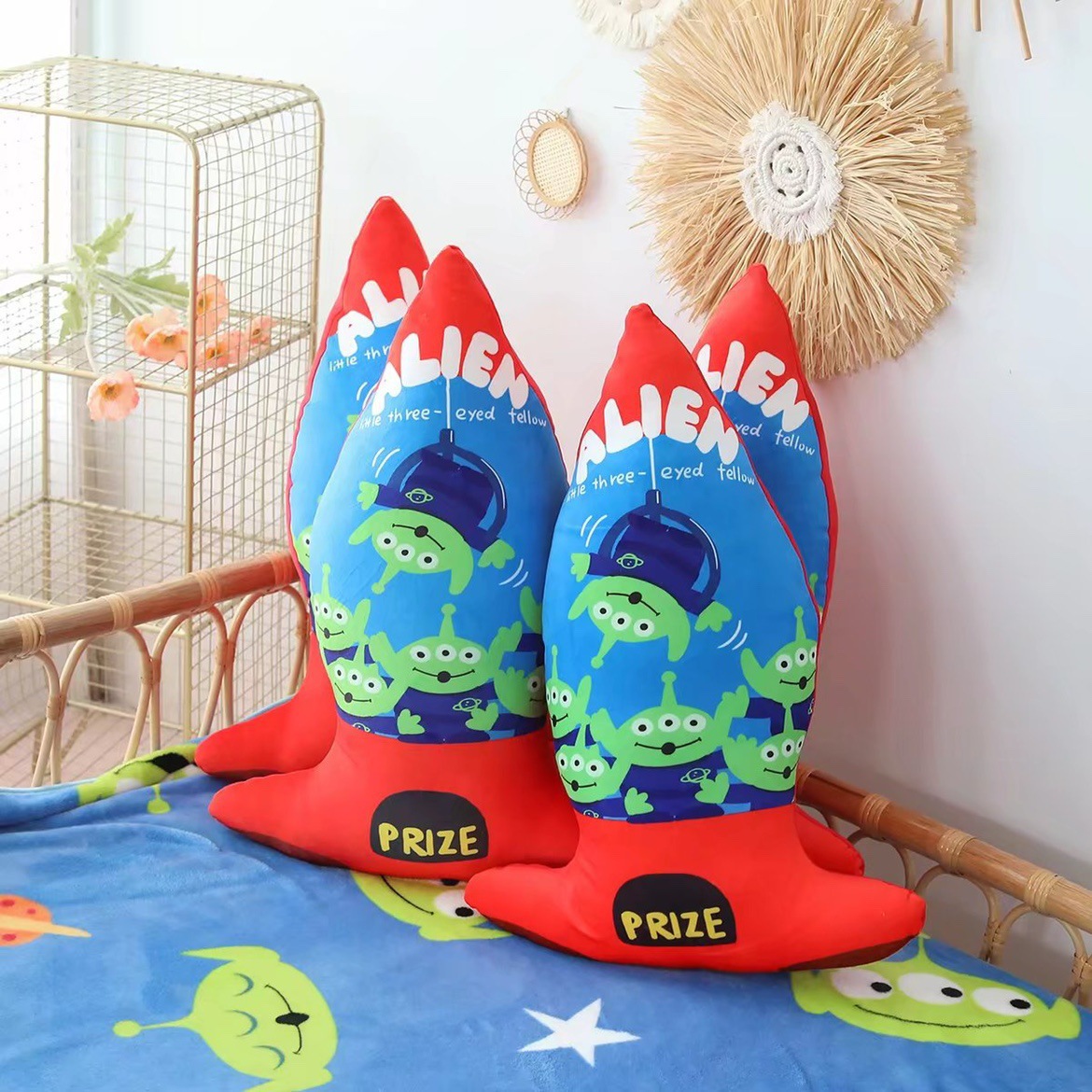 Cartoon cute rocket