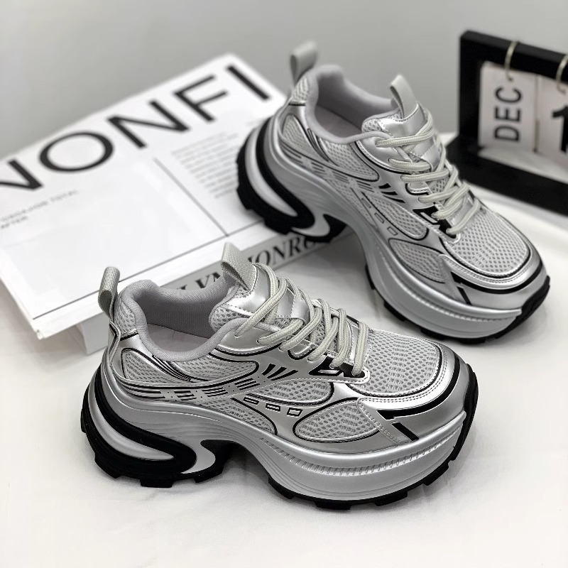 Torre Shoes Women's 2025 New Spring and Summer Slimming Thick Bottom Small Height sneaker Explosion Casual Shoes