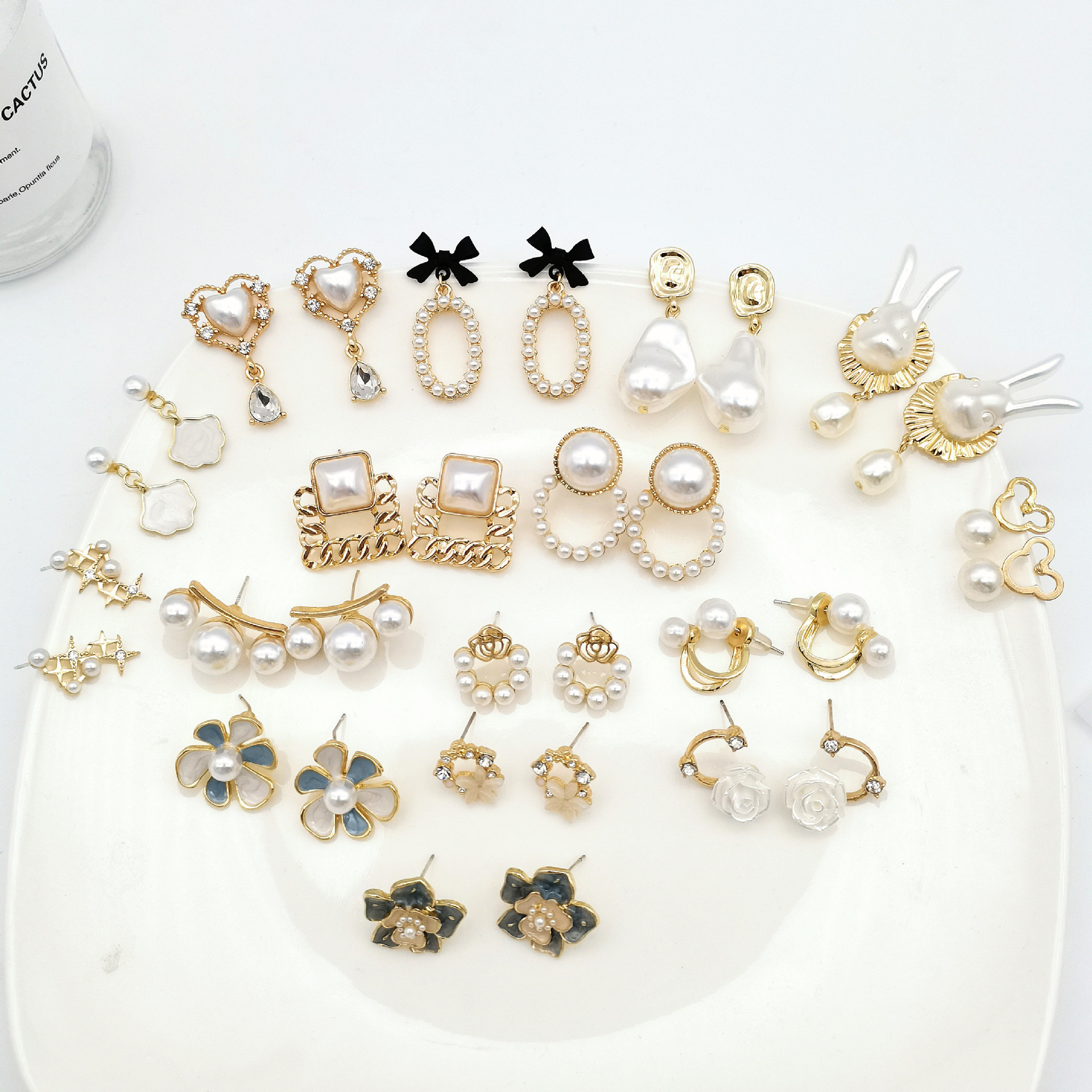 Simple Style Heart Shape Flower Resin Inlay Artificial Pearls Rhinestones Drop Earrings 1 Pair display picture 1