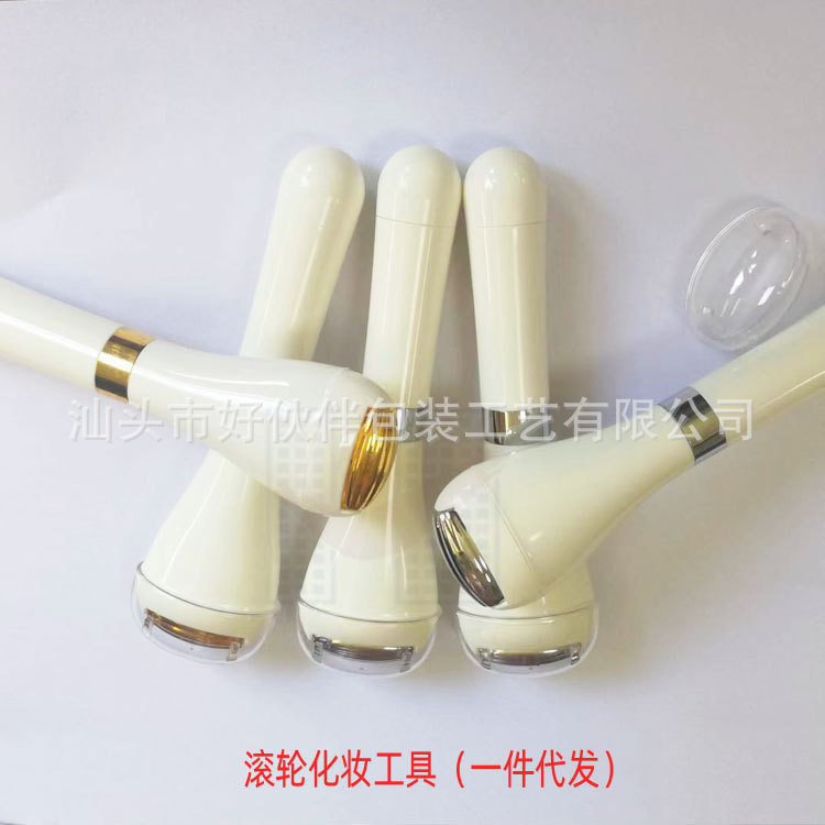 現物はローラーの化粧道具の顔の化粧の小さい器具を供給してクリームを配合して1枚の世代を携帯することに便利です。|undefined