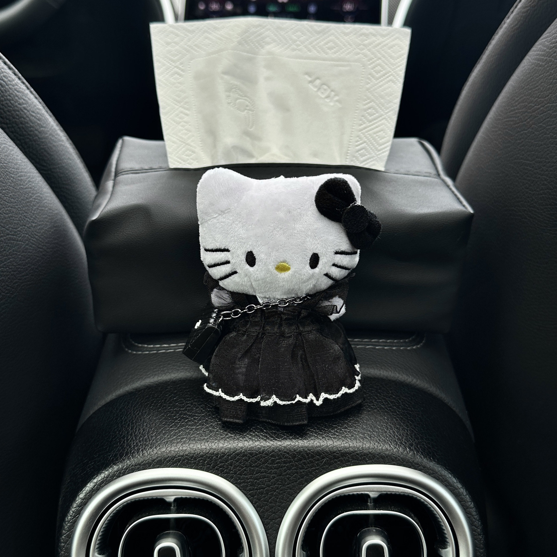 Kt Cat Car Tissue Box Armrest Box Car Tissue Cover Car Tissue Box Car Interior Decoration Supplies Cute for Women