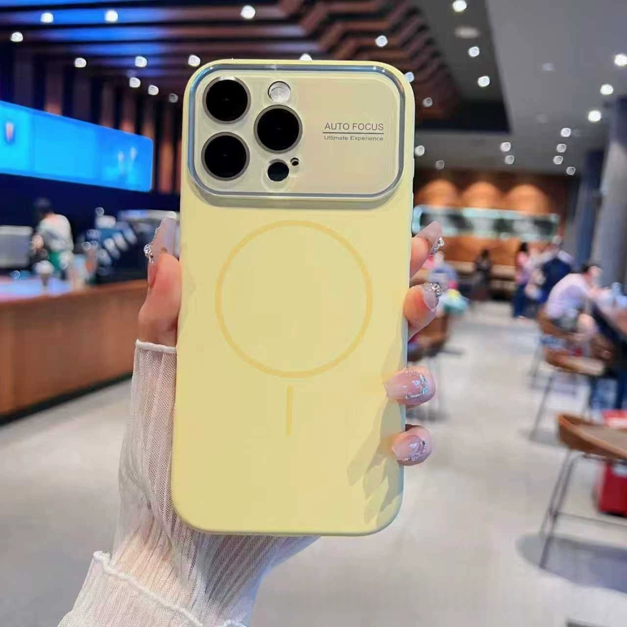 Чехол для телефона Apple iPhone 17 силиконовый защитный чехол, совместим с разными моделями iPhone, оранжевый/чёрный