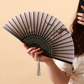 灯笼;节庆用品;扇子