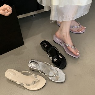 ��Ů�L��ȹ���¸��Aֺ��ЬŮ2025�ļ��¿��n���⴩�r�����mɳ����