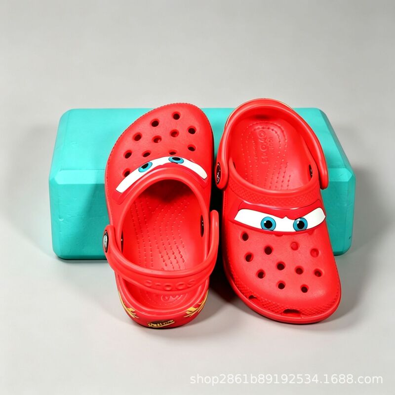 2025 new McQueen celebrity car-themed children's cartoon clogs, sandals, slip-on shoes, beach shoes, and non-slip footwear 2025 new McQueen celebrity car-themed children's cartoon clogs, sandals, slip-on shoes, beach shoes, and non-slip footwear