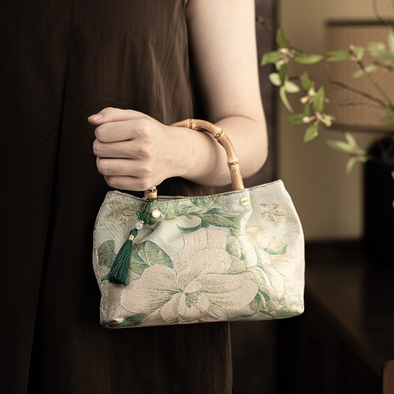 Chinese Style Literary Embroider Bamboo Handbag with Cheongsam Mini Handbag 2025 New Thin and Clever Women's Bag Wrist Bag
