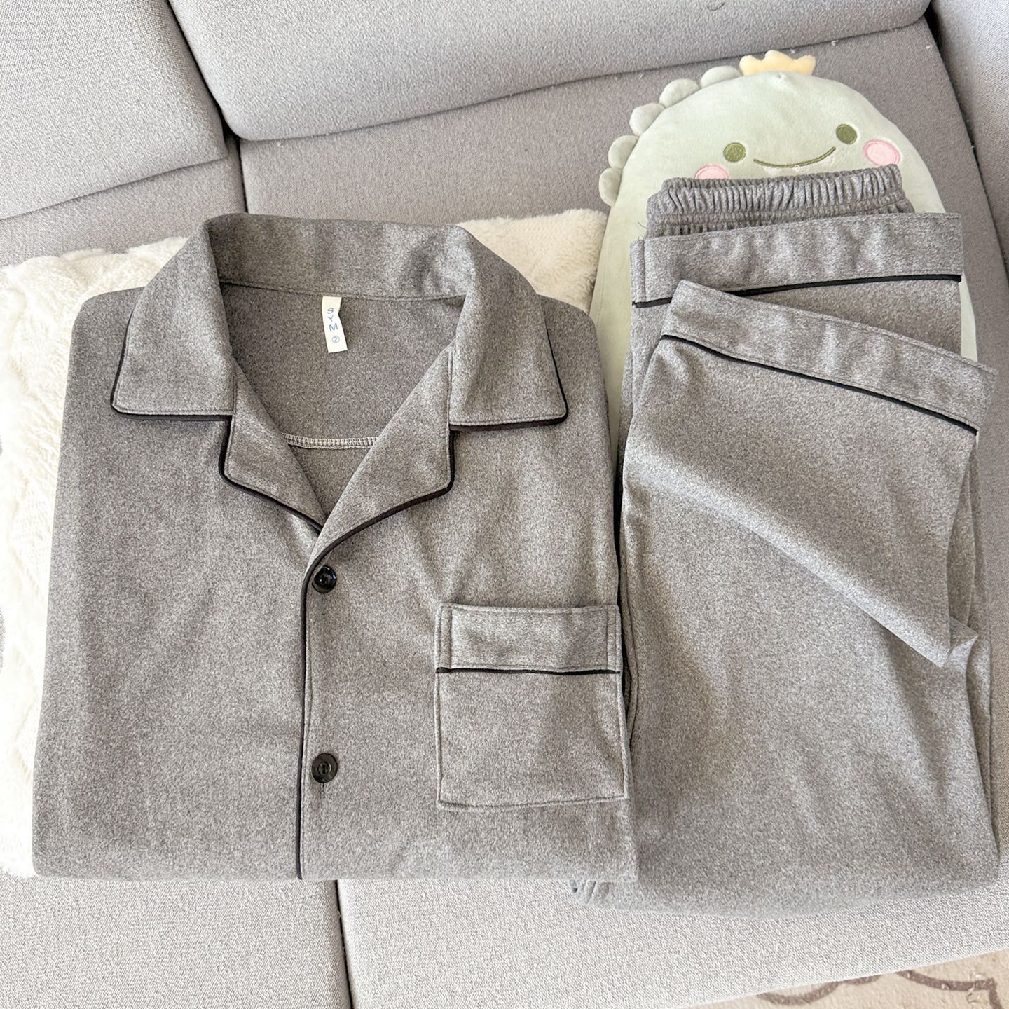 Pijamas negros de terciopelo para hombres primavera, otoño y invierno, terciopelo de coral grueso, calentamiento simple y de alta calidad, se puede usar ropa para el hogar