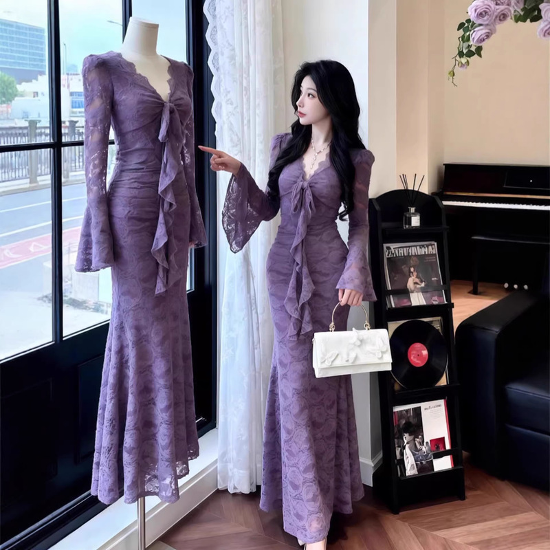 Purple V-Neck Lace Dress for Women, Autumn and Winter Slim-Fitting Long Dress That Accentuates the Figure, Sexy Mature Style, Bodycon Mermaid Dress