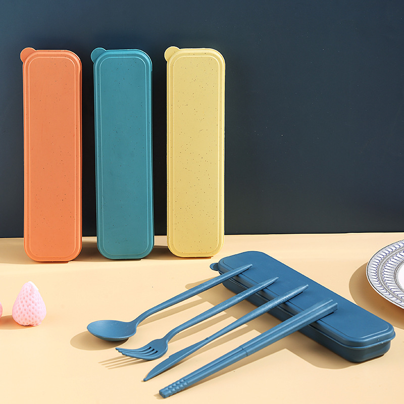 Plastic Knife, Fork, Spoon and Tableware 4-Piece Set for Students and Office Workers Outdoor Portable Steak Knife, Fork, Spoon and Chopsticks Tableware Set