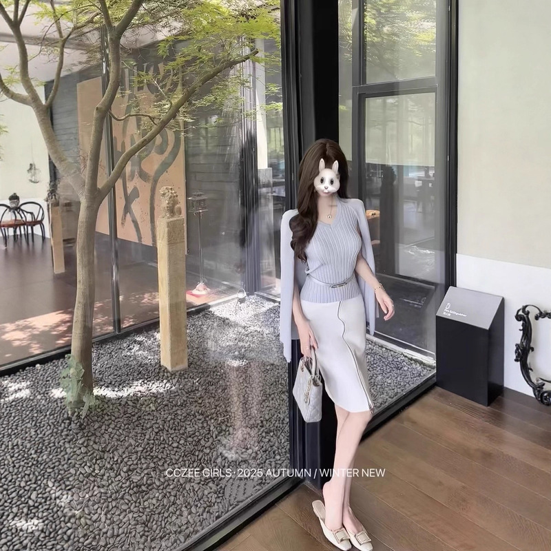 CCZEE矜贵佳人假两件斗篷腰带针织上衣女正肩修身收腰v领百搭|undefined