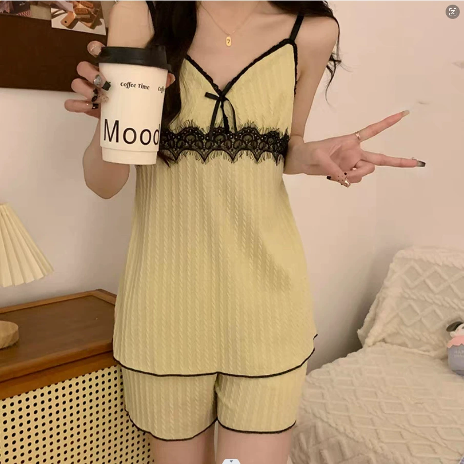 Ночная рубашка‑комплект (pijama) женский тонкий топ и шорты, милые оборки, эффект лифтинга