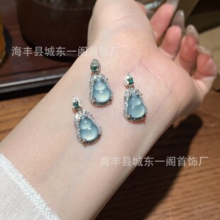 �S�����lС�t����ȻΣ���{ˮ�����J����s925�y�ǶС���¾���Ů