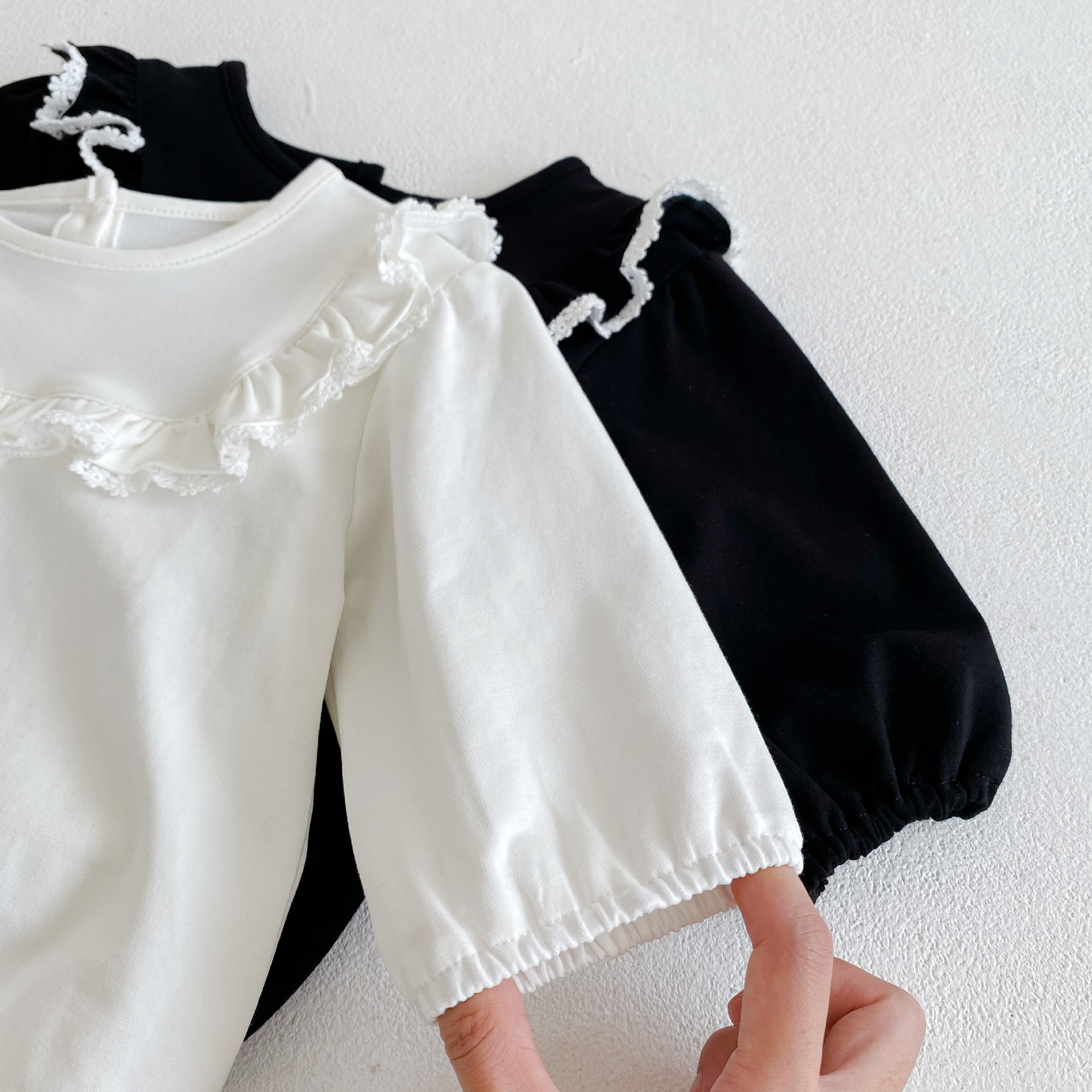 2024 Primavera e Autunno Bambina Bambina Cento Giorni Foglia di Loto Colletto Pizzo Colore Trasparente Manica Lunga Ha Yi Triangolo Crawler Vestito_voghion.com