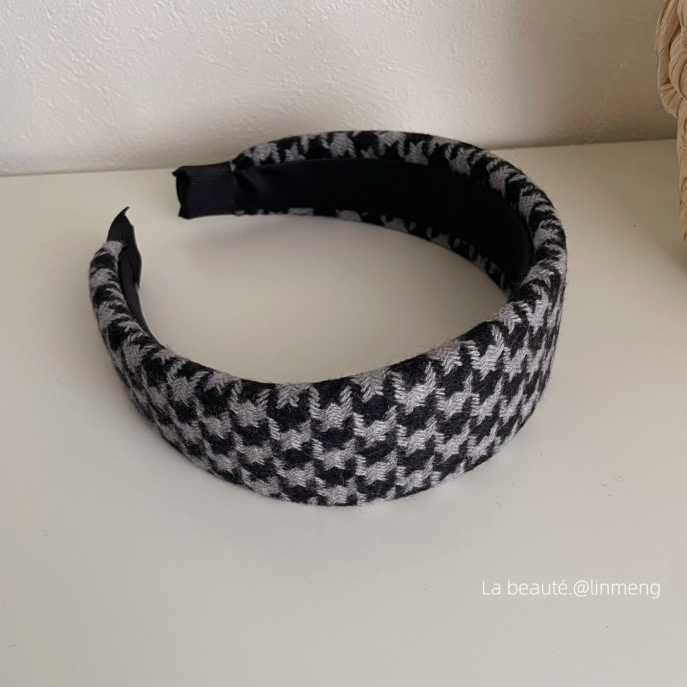 Diadema superior de cráneo alto Diadema de fragancia pequeña negra de alta calidad Diadema de estilo perla coreana arco simple cueva para el cabello accesorios para el cabello femenino