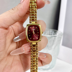 歌迪 Retro TV Martyl Satsuki Senior Senior Senior Sensory Beauty Small Gold Watch Small Simple Small Watch Bracelet Watch