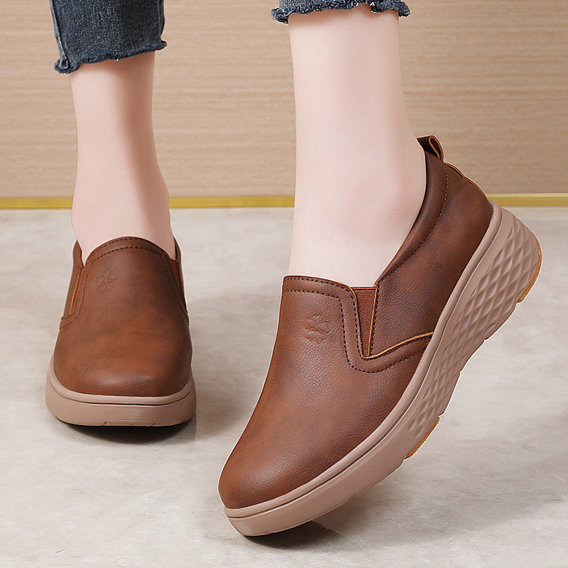 Zapatos de un pie Lefu mujer 2025 nueva primavera y otoño versión coreana de suela suave zapatos casuales de maternidad zapatos individuales negros invierno