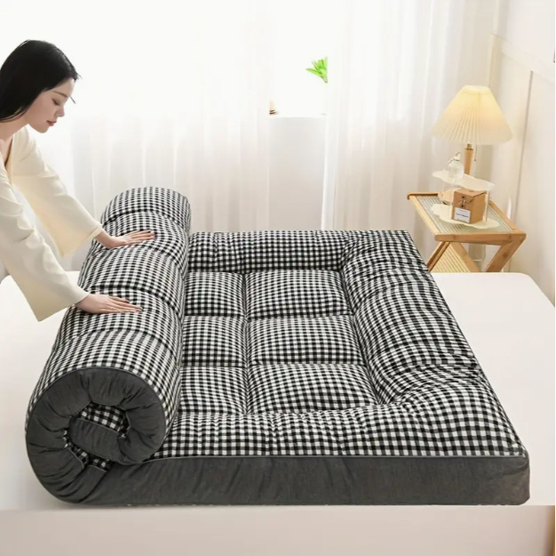 2025 New Washed Cotton High-Quality Feather Silk Cotton Mattress Japanese Lattice Mattress,