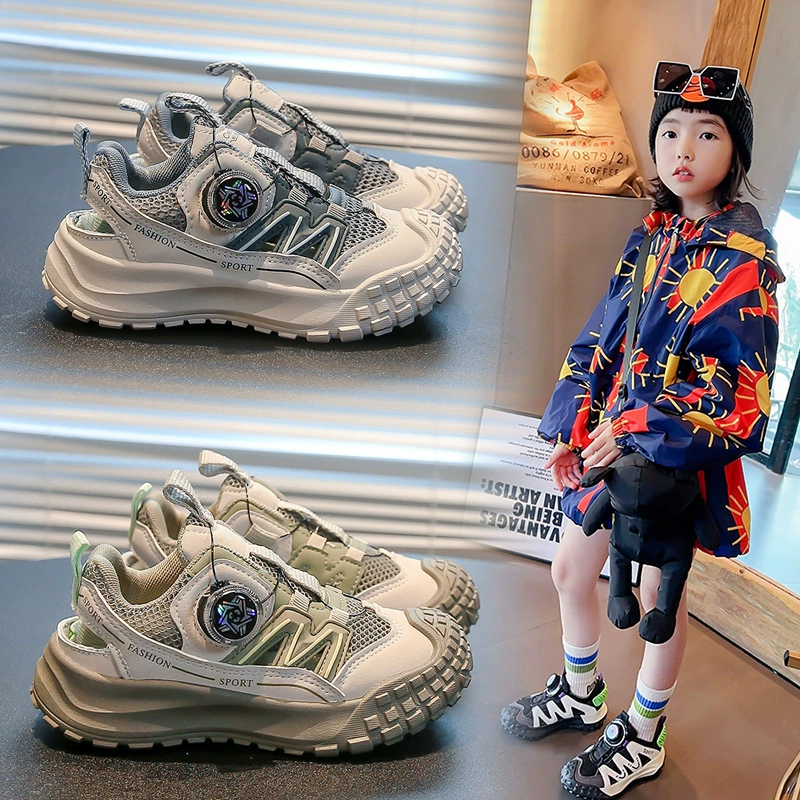 Дышащие кроссовки для девочек с вращающейся застежкой, летние новые сетчатые туфли для детей среднего и старшего возраста, спортивные сандалии с вырезами 2025 года.