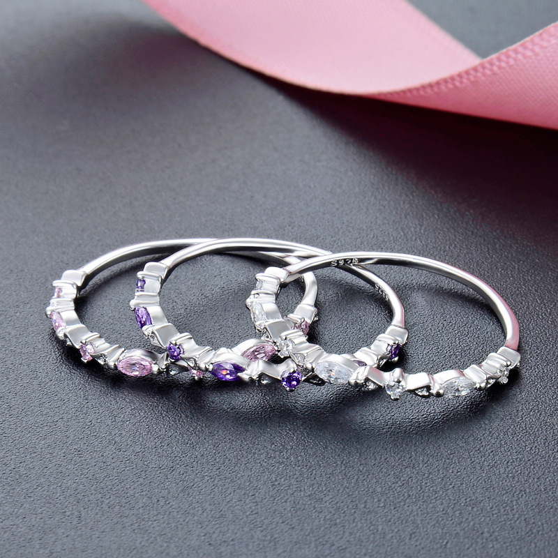 Anillo de diamantes de plata de ley 925 para mujer, lujo ligero, personalidad simple de nicho, anillo de circón, anillo de cola de dedo índice, sentido avanzado