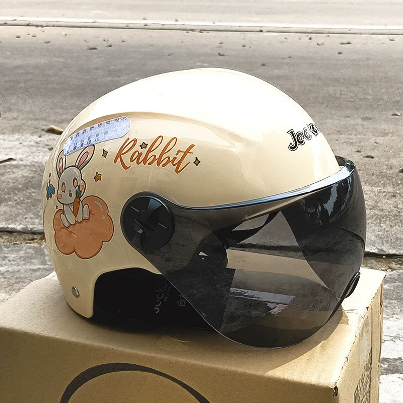 Electric car, universal summer half helmet, sun protection