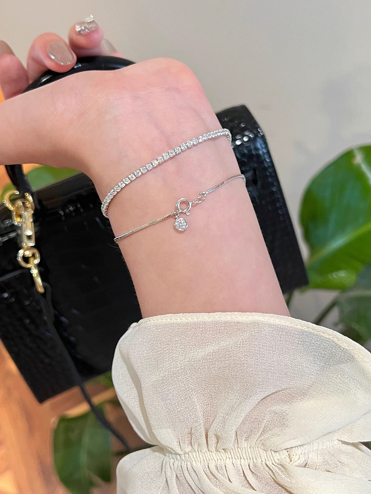2g Weight 925 Sterling Silver Pendant Material Bracelets Classification 925 sterling silver Chain Material snake chain Chain Type 1 Piece Quantity Holiday, Daily Occasion 925 Sterling Silver Material Geometric Pattern All Seasons Season Women's Gender Simple Style, Classic Style Style 1 Piece 925 Sterling Silver Geometric 925 Sterling Silver Snake Chain Bracelets 16