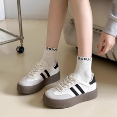 女性用の白い靴、厚底の2025春秋の新作アガルドトレーニングシューズ、多用途カジュアルスニーカー、プラットフォームレースアップシューズ