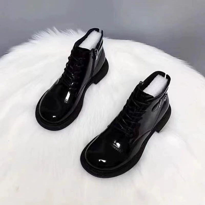 Осенне-зимние ботинки в британском стиле Мартин оптом, модные повседневные короткие ботинки, фабрика корейских коротких ботинок на толстой подошве