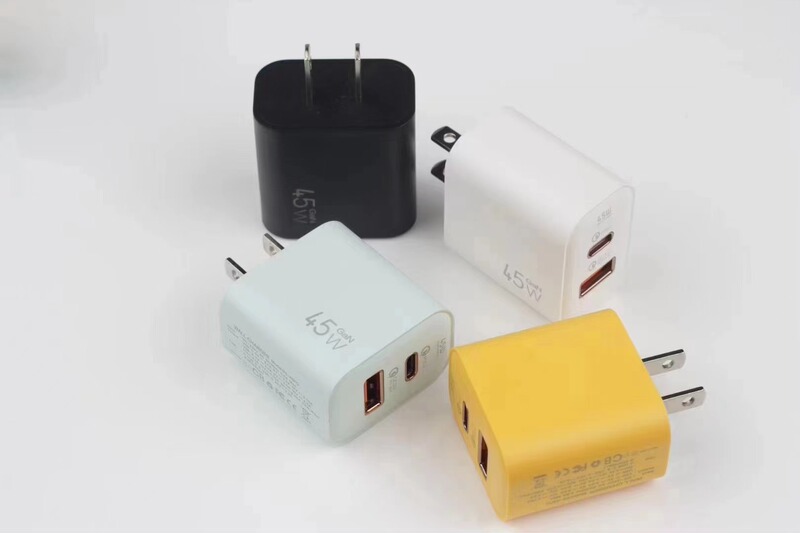 PD45W 超高速充電充電器は、Apple および Android に適しており、A+C 米国標準およびヨーロッパ標準のマルチポート充電ヘッドと互換性があります。|undefined