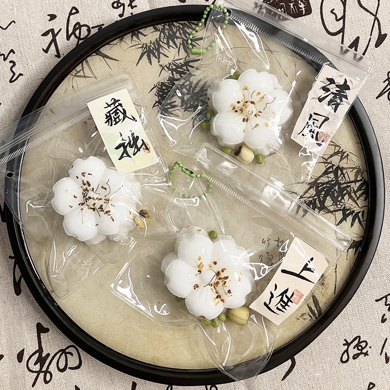 고대풍 계수나무 케이크 [백합색]