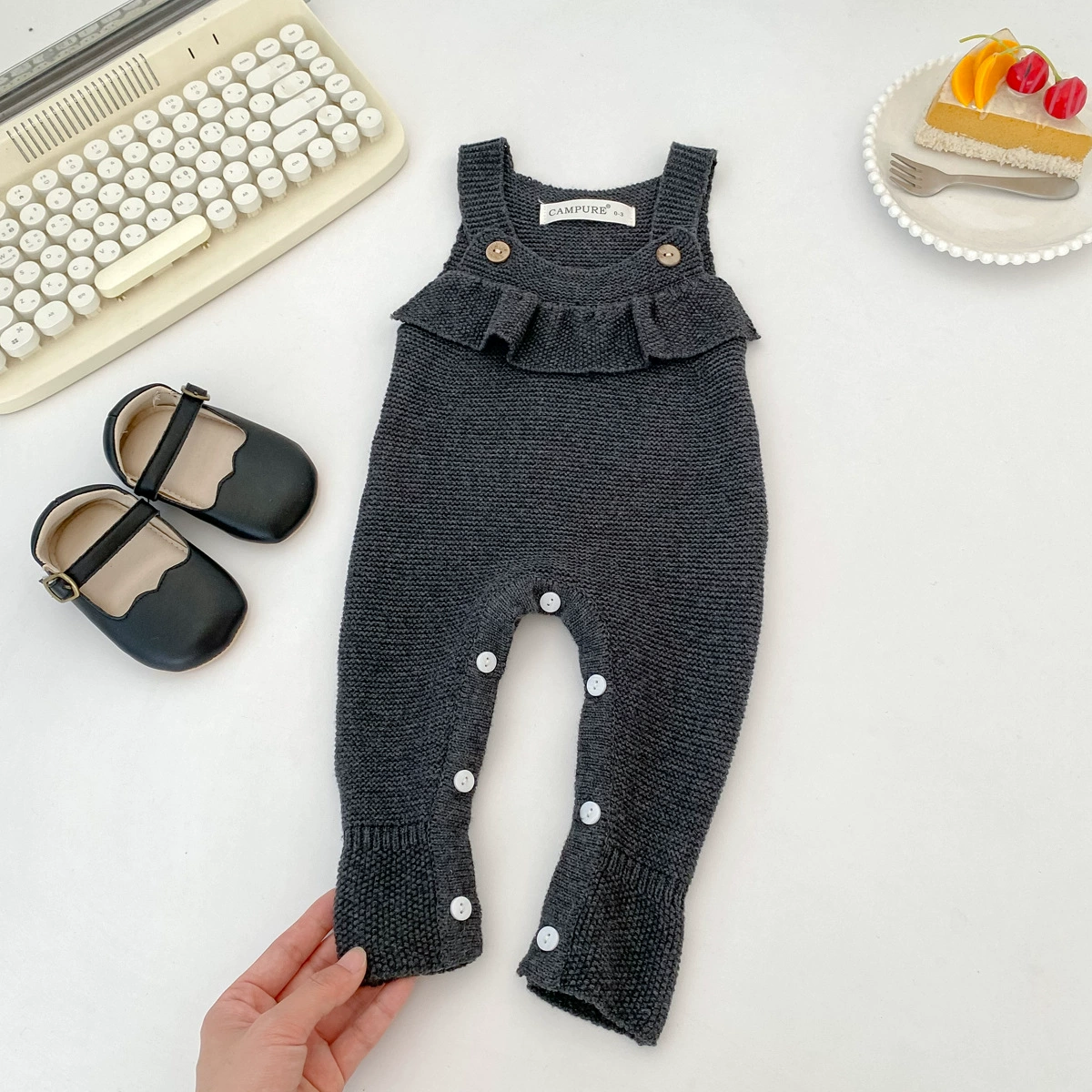 Ins взрывы новые весенние и осенние детские нагрудные брюки из хлопка трикотажные кружевные комбинезоны для девочек