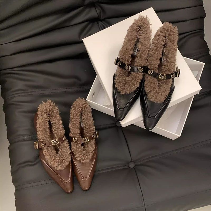 (2개) 3CM 내부 높이 기모 MARY JANE MAO 신발 2024 저녁 바람 기질 포인팅 따뜻하고 편안한 작은 가죽 신발