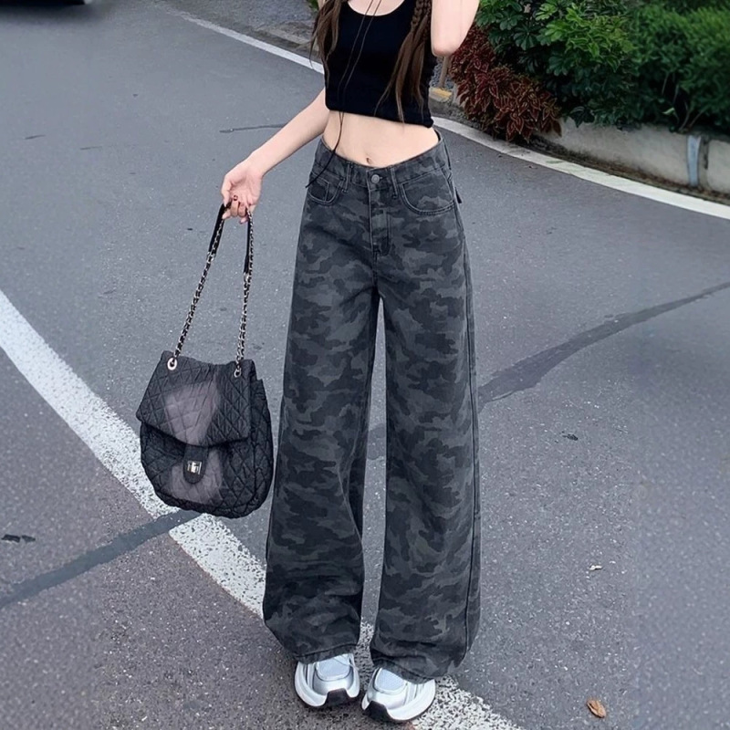 Petite retro high street trendy camouflage cargo pants for women, summer loose fit, slimming and versatile straight-leg jeans Petite retro high street trendy camouflage cargo pants for women, summer loose fit, slimming and versatile straight-leg jeans