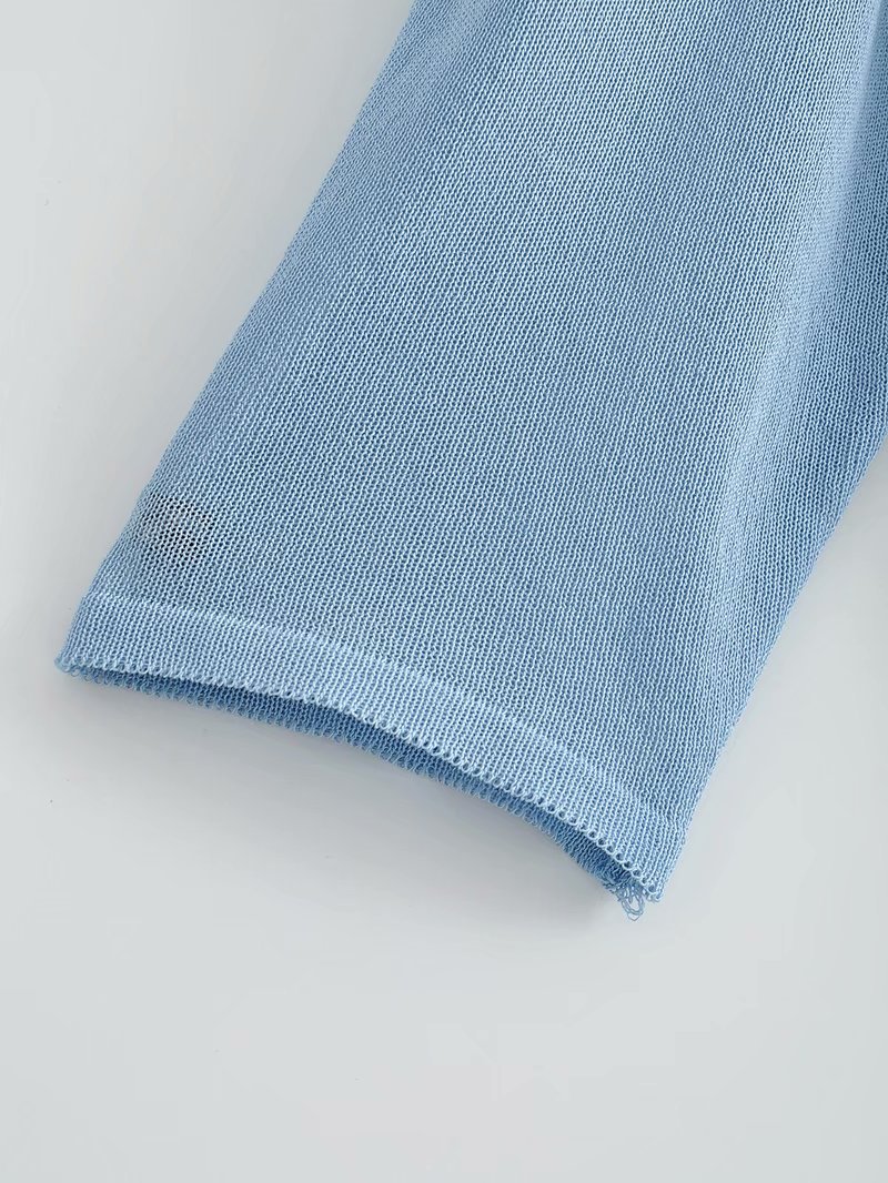 Camisa fina de punto de manga larga en color liso NSAM43870