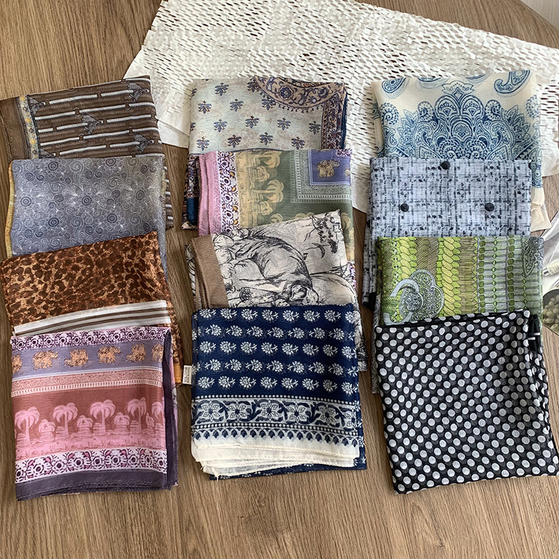 Bufanda de seda, bufanda cuadrada pequeña, personalidad retro, textura de algodón y lino, turbante, banda para el cabello, habitación con aire acondicionado de verano, protección para el cuello, chal exterior