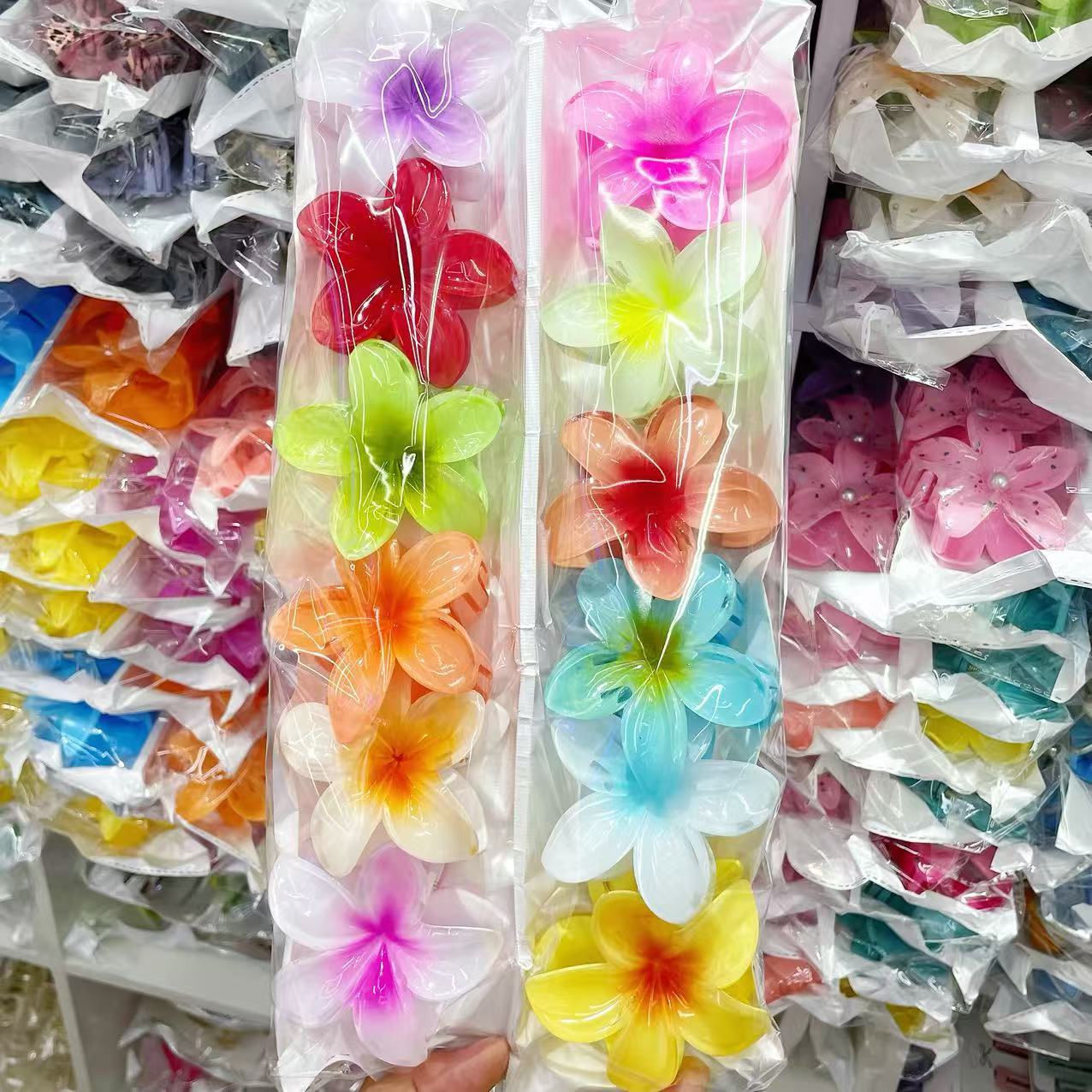 Europa y los Estados Unidos explotaron 8CM huevo flores clip de cabello de alta calidad para mujeres agarrar el cabello de tiburón color caramelo transfronterizo agarrar clip de cabello