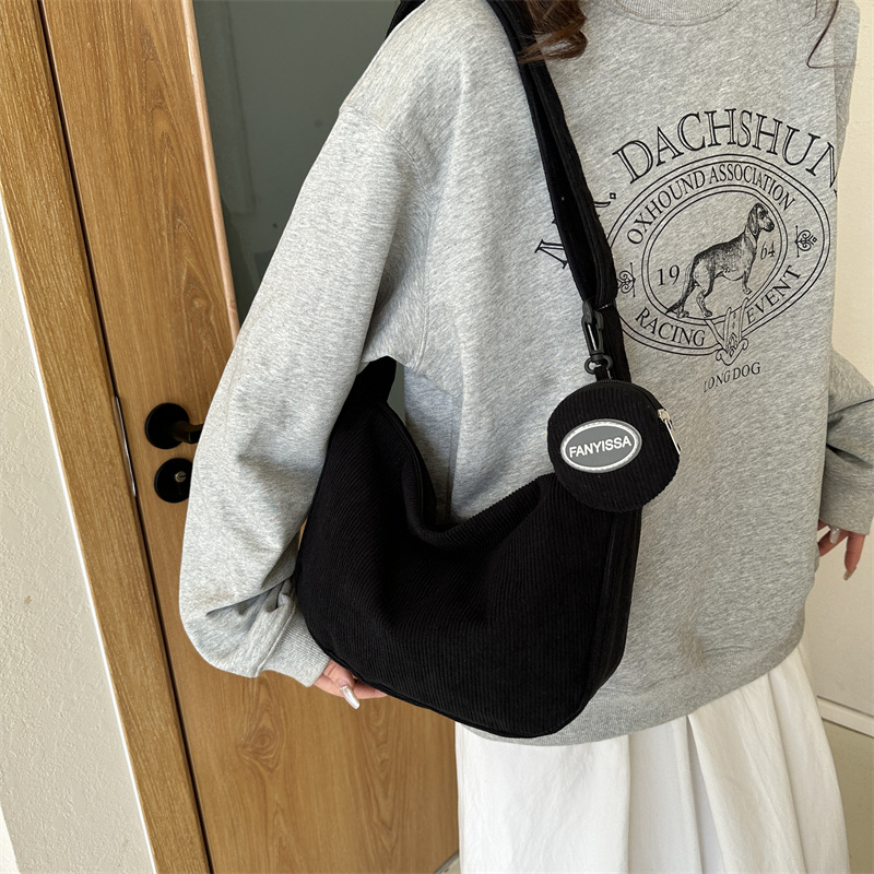 2025년 신상 심플 트렌드 한국 스타일 크로스백 여성 쇼핑백 동전지갑 포함 독특한 디자인 숄더백