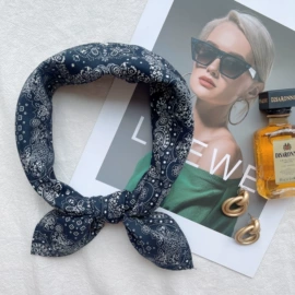 丝巾;披肩;围巾