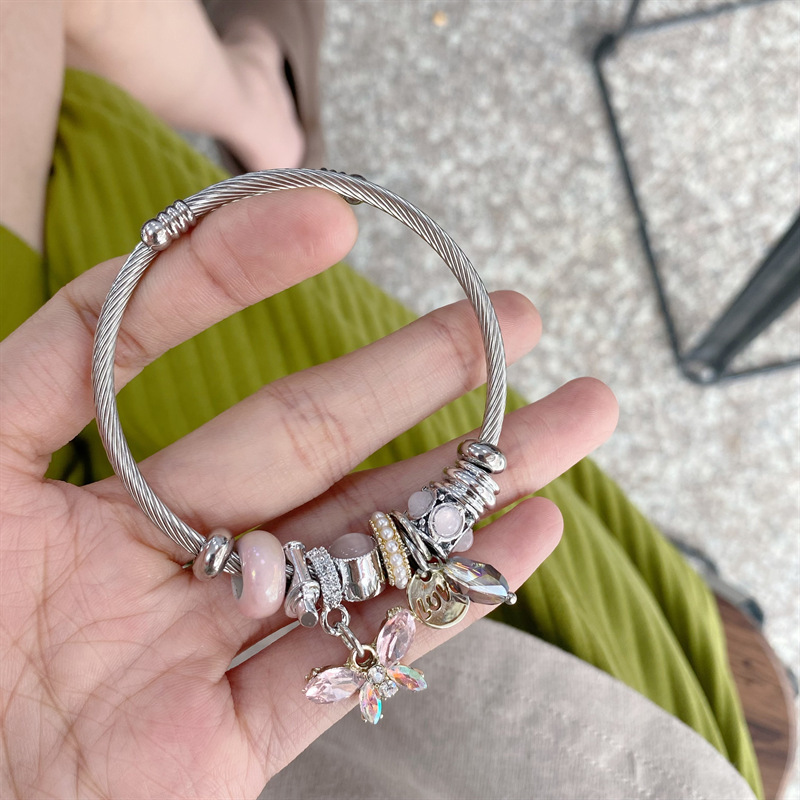 Nicho de la moda versátil pulsera de alto grado de lujo luz diseño personalizado pulsera de Saturno abierto de diamantes incrustado transfronterizo