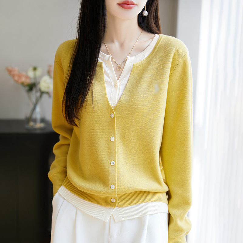 Early Autumn Fine Wool Embroidered Atmosphere Fake Two-Piece Round Neck Cardigan Women's French Contrasting Elegant Sweater Jacket