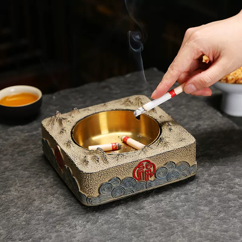 高档送礼烟灰缸方形防烫山水纹红蓝浮雕金属内胆卡槽客厅茶室树脂