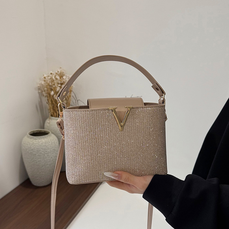 Trendy Sequin 2026 Stylish High-Value Women's Solid Color European and American Style Large Capacity Women's Handbag Shoulder Crossbody Bag Trendy Sequin 2026 Stylish High-Value Women's Solid Color European and American Style Large Capacity Women's Handbag Shoulder Crossbody Bag