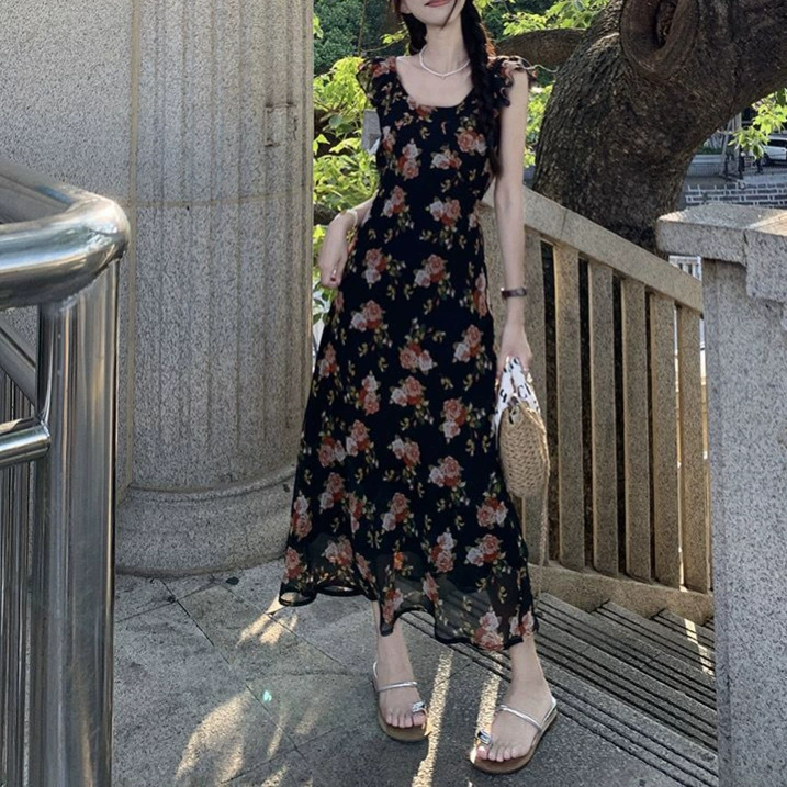 Французское ретро-платье с цветочным принтом для женщин, лето 2024, новый стиль, дизайн с летящими рукавами, утягивающая талия, длинная юбка трапециевидной формы