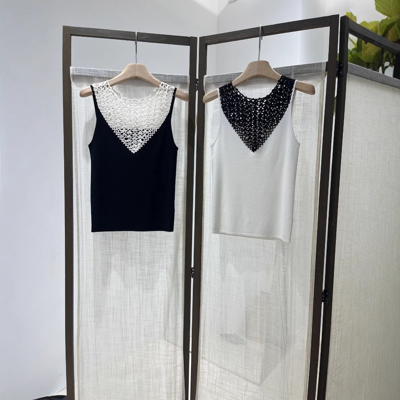 Swa French Heavy Lace Crocheted Cut Out Stitching Knitted Vest Vest Top Swa French Heavy Lace Crocheted Cut Out Stitching Knitted Vest Vest Top