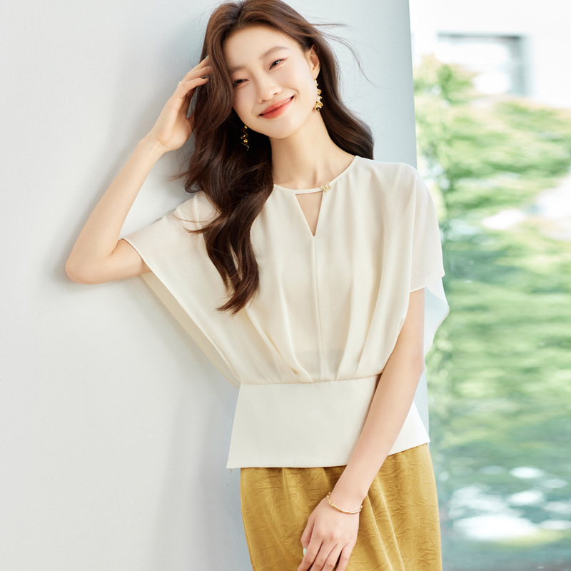 Fashionable elegant summer clothing
