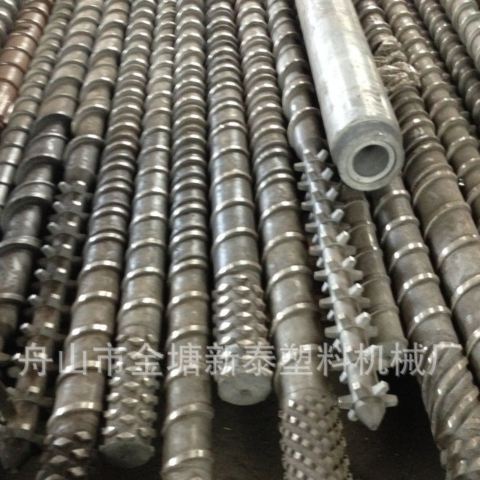 专业制作Φ65PVC，PPR,PE,PP管材型材片材高效挤出机螺杆料筒炮筒