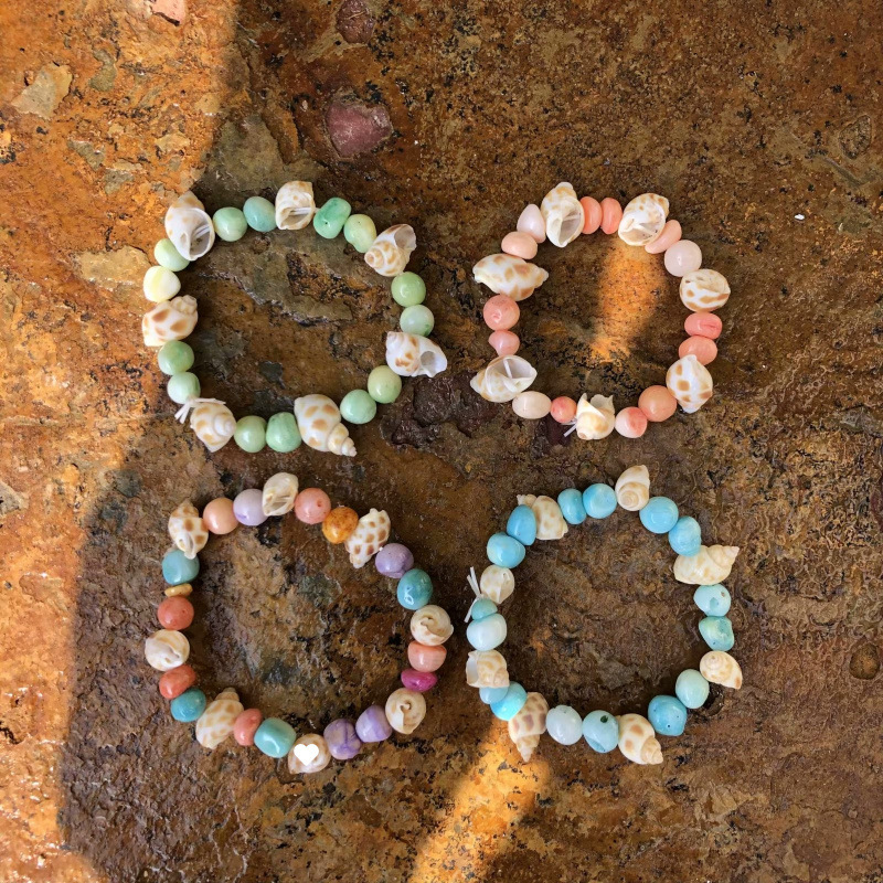 Conchas naturales conchas pulseras collares diy fresco versátil joyería correa de mano tienda artesanía característica fuente