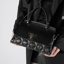 ����С����Ƥ�¿�߼����sͨ���������Ů�����������r�����ذ�