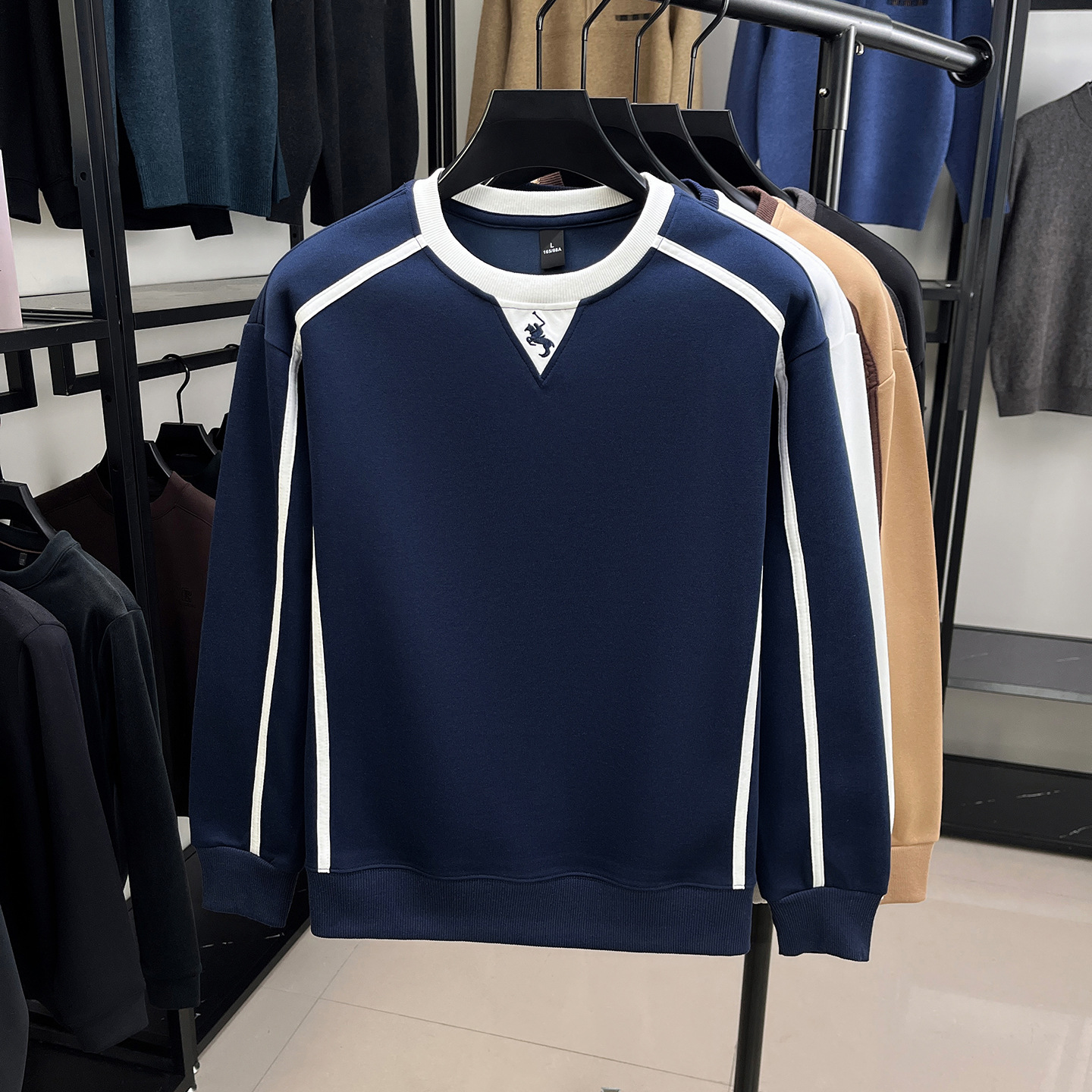 Burberry Sweatshirt Equestrian Knight Embroidery Contrast Trim Navy